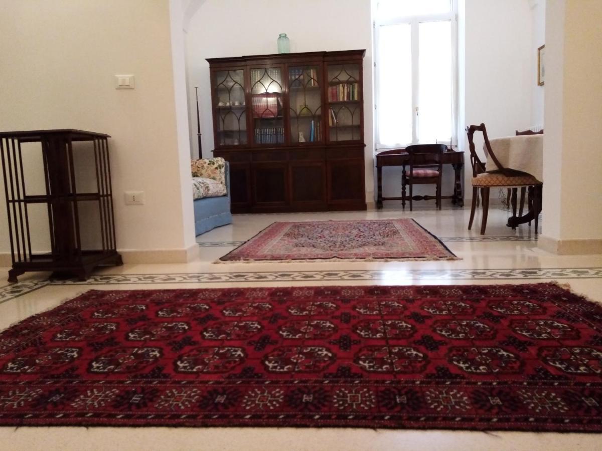 Dimora Storica Le Perle Panzió Lecce Kültér fotó