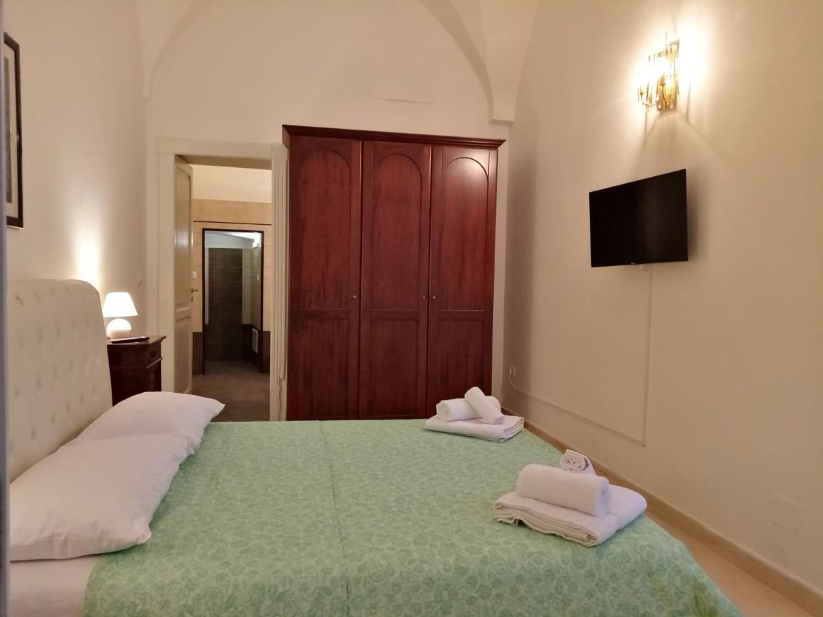 Dimora Storica Le Perle Panzió Lecce Kültér fotó