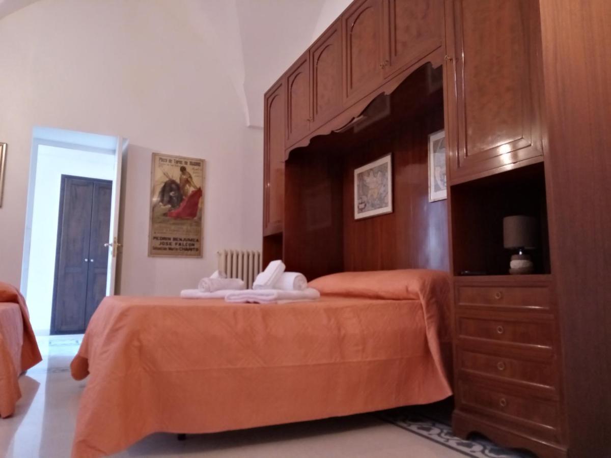 Dimora Storica Le Perle Panzió Lecce Kültér fotó