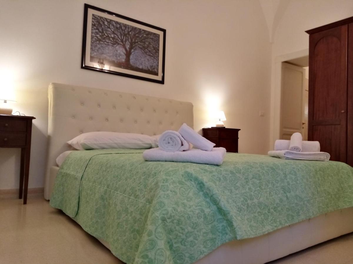 Dimora Storica Le Perle Panzió Lecce Kültér fotó